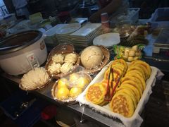 -靠山屯东北农家菜(八龙桥雅苑店)