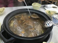 -牛知府云南菌汤鲜牛肉火锅(肖家湾店)