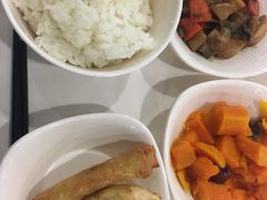 -浦东图书馆读者餐厅