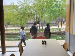 -春风习习
