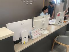 -上海大学附属上海和平眼科医院