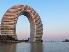 -湖州太湖旅游度假区-月亮广场