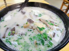 -津津老鸭粉丝馆(正东路店)