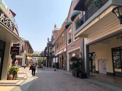 -王府井奥莱临潼小镇(临潼店)