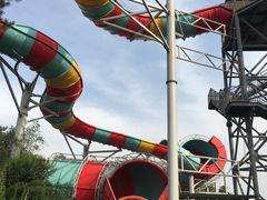游乐设施-白鹿温泉加勒比水上乐园