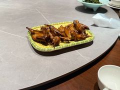 -东口码头·烧鸽子·鱼头泡饼·地方菜(金鹰悦城店)