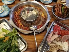 -金鼎雪山牦牛杂火锅(理县总店)