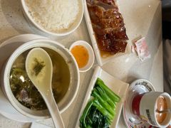 -香港新发烧腊茶餐厅(水围店)