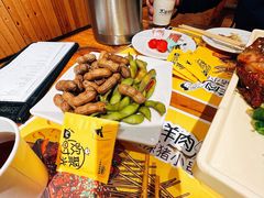花毛一体-木屋烧烤(万德庄店)