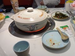-益氣煲·筒骨砂锅火锅(安吉直营店)
