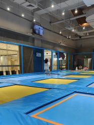 -探奇乐园蹦床公园(日月广场店)