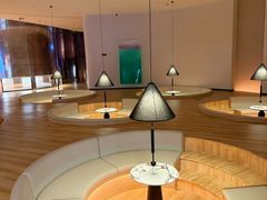 -涨巢·潮玩水疗局