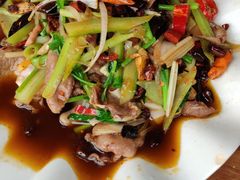 -周记翘脚牛肉