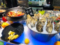 -亚洲国际大酒店·云顶阁旋转自助餐厅