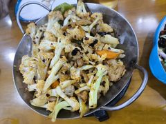 -鹤乡东北菜(崮山路店)