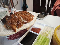 -梅利汴京烤鸭•开封豫菜地标店(东大街店)