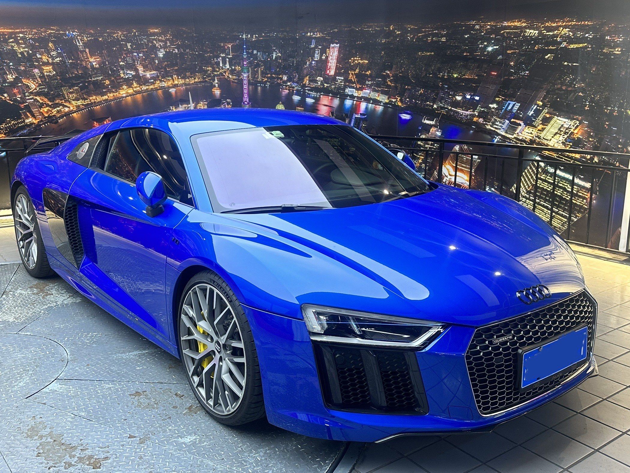 奥迪r8v10展车护理 全套仅售580元