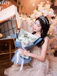 -LA GRACE高端婚纱礼服定制馆