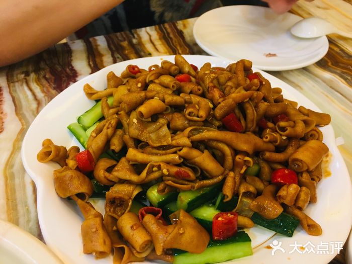 椿记烧鹅(叠彩店)酱爆鹅肠图片