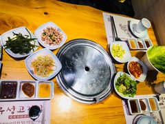 -唯成•韩国炭火烤肉 유성고기