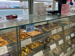 面包甜点陈列柜-上海哈尔滨食品厂(淮海中路店)