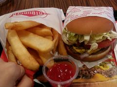 -FATBURGER 特富客汉堡(外交公寓店)