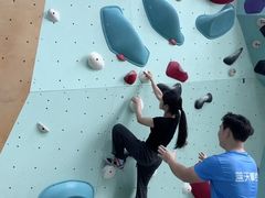 -蓝天攀岩-青少年训练(罗湖益田假日广场店)
