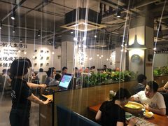 大堂-火胖子肥肠煲·始于1998(南山村店)