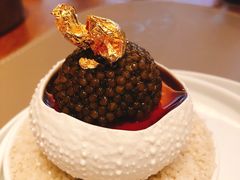 金箔鱼子酱海胆-Amber(置地文华东方酒店)