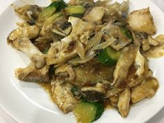 生炒鱼头-广迎居老正兴菜馆