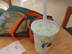 初恋青提小铁-luckincoffee瑞幸咖啡(顺义华联商厦店)