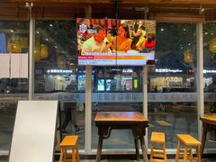 门面-弄堂咪道-饭香·面香·馄饨香(钦州北路田尚坊店)