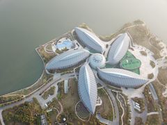 -上海滴水湖皇冠假日酒店