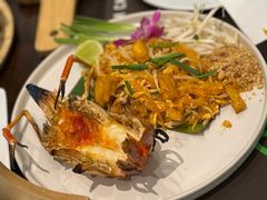 -Chom Cafe and Restaurant
