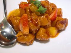 菠萝咕噜肉-有璟阁港式餐厅(国贸商城店)