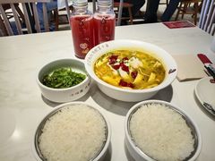 -渝是乎川渝小炒(新世界百货望京店)