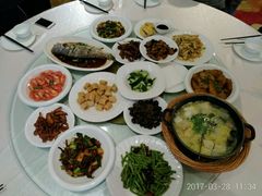 -戈尔登酒店·满堂彩咖啡厅