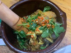 -老滇山寨•云南特色菜•地方菜•民族风情歌舞表演(金碧店)