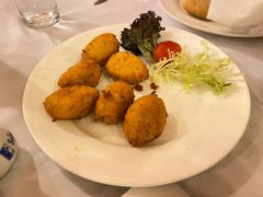 炸马介休球-沙利文餐厅(南湾街店)