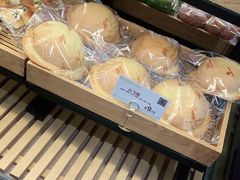 -顶东面包花园·生日蛋糕(世博店)