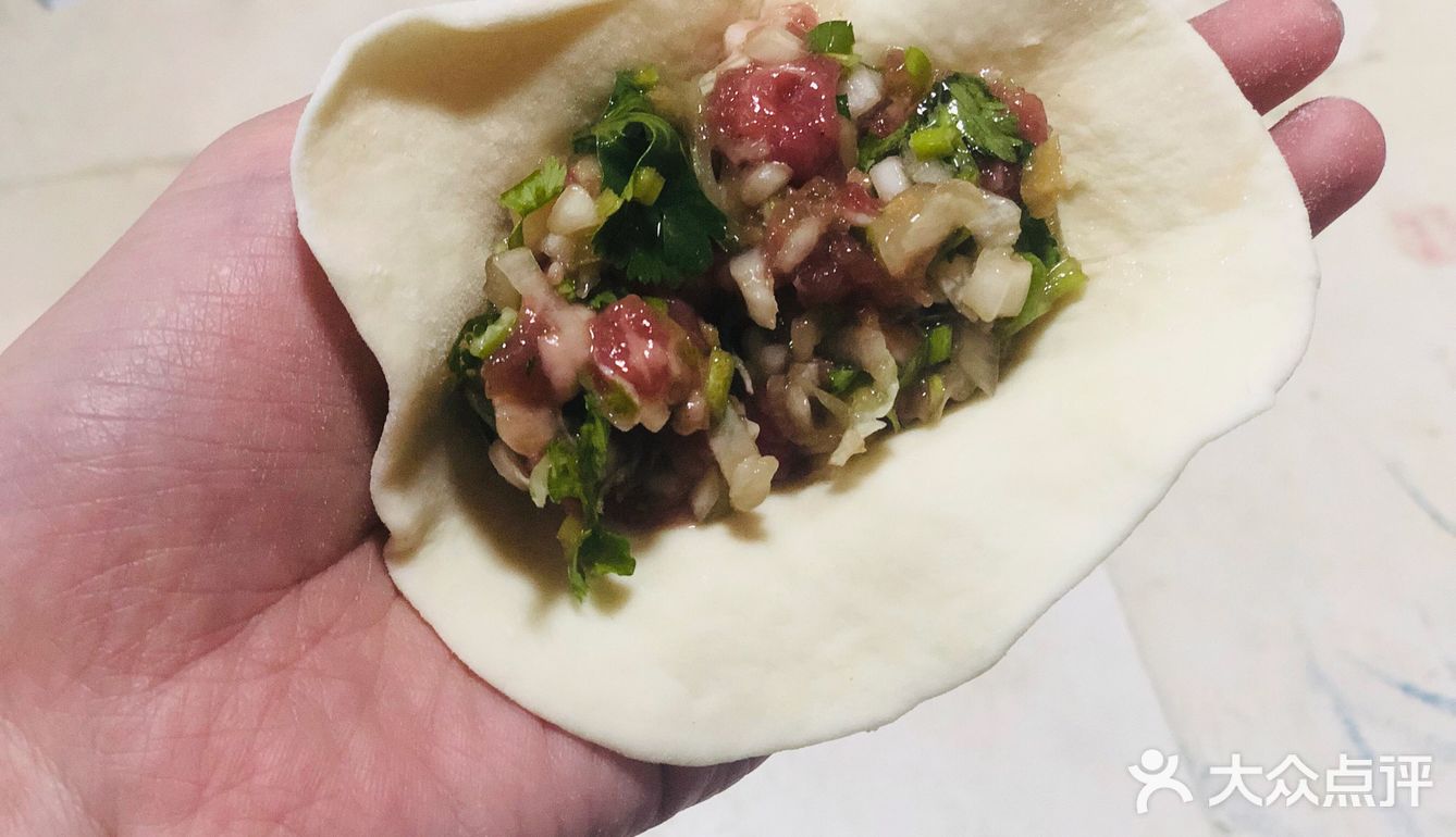 一顿吃了6个，好吃的牛肉灌汤包走起