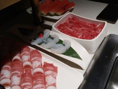 -海底捞火锅鲜切牛肉主题店(长寿路店)