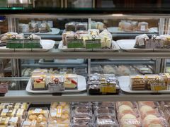 面包甜点陈列柜-新侨三宝乐面包店(崇文门店)