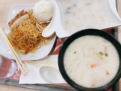 鱼汤银针粉-大家乐(皇后大道西店)