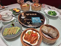 -德兴show鲜·蒸汽海鲜火锅餐厅(格创悦里店)