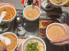 -海底捞火锅(宝龙广场夜宵主题店)