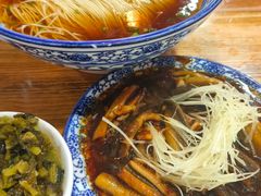 -裕兴记·蟹黄面馆养育巷精选店面馆