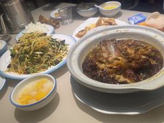 -老码头黑皮肘子锅包肉(赣水路店)