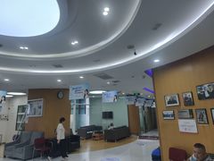 -雅悦齿科(顾村公园店)