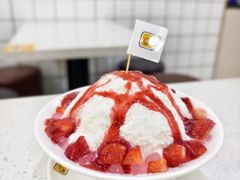 草莓沙冰-圆碌碌甜品屋(二中店)